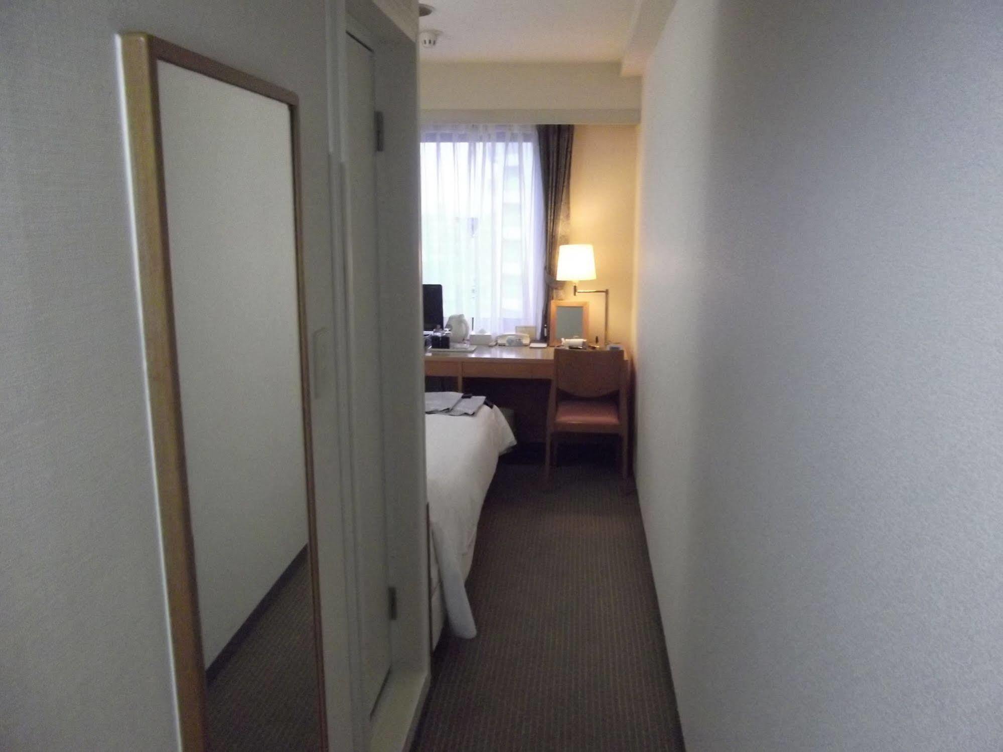 Ichikawa Grand Hotel Exterior foto